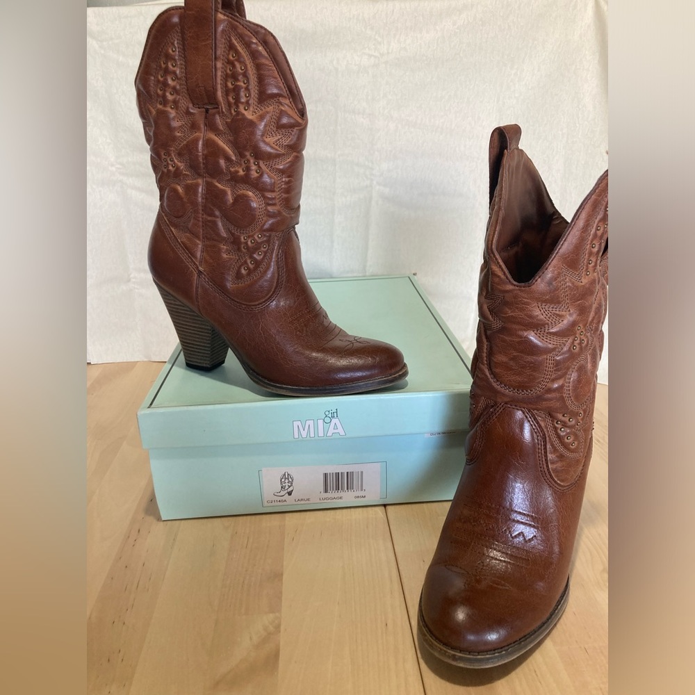 MIA Brown Mid Calf Cowboy Boot. Size 8.5